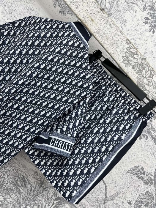 Костюм женский фото 8