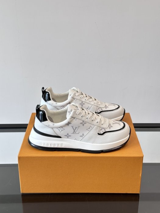 Кроссовки мужские