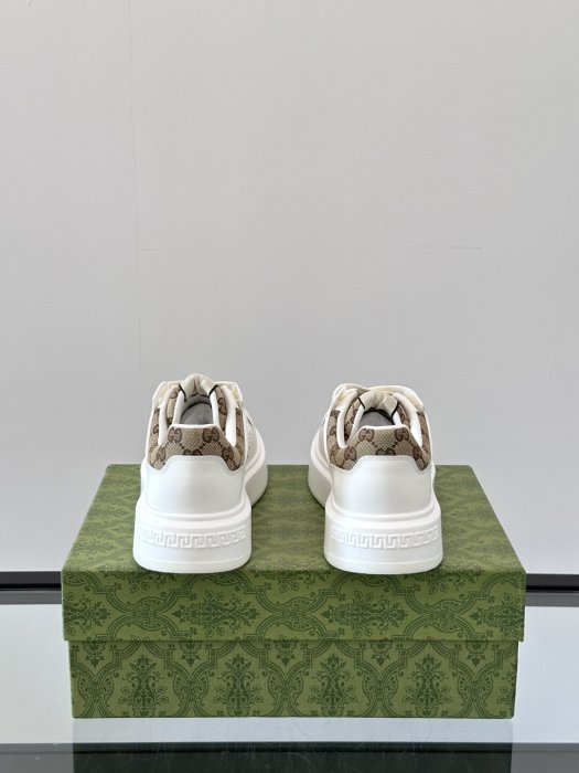 Кросівки чоловічі фото 8