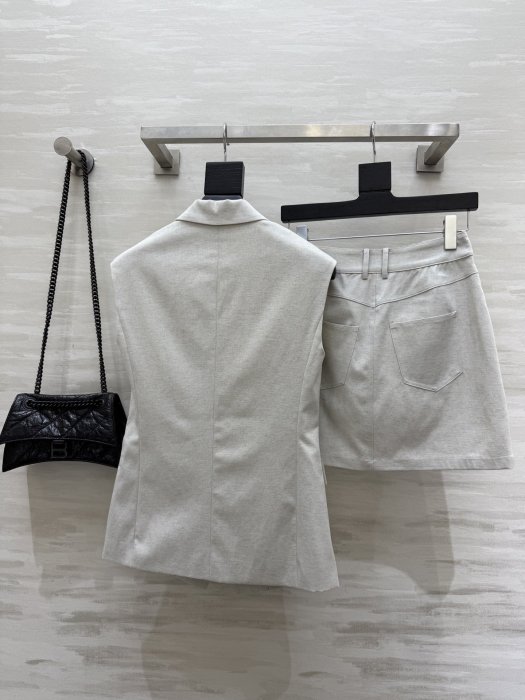 Костюм жіночий фото 8