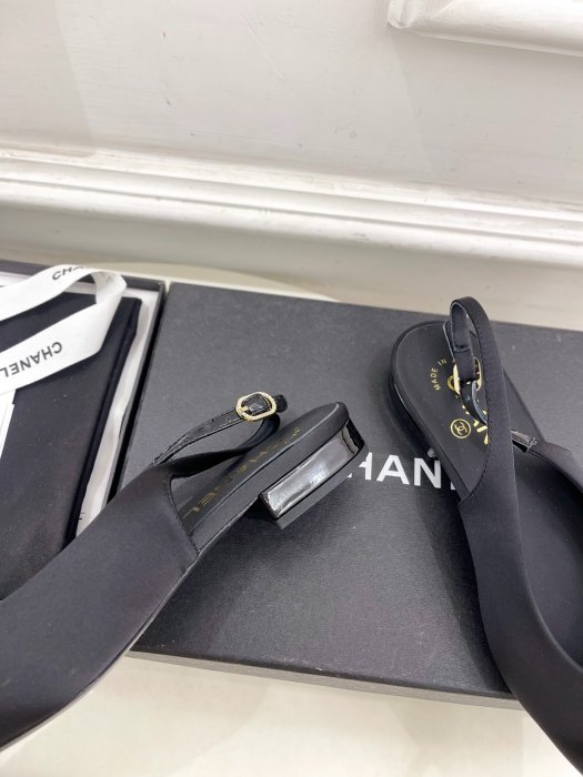 Босоножки фото 7