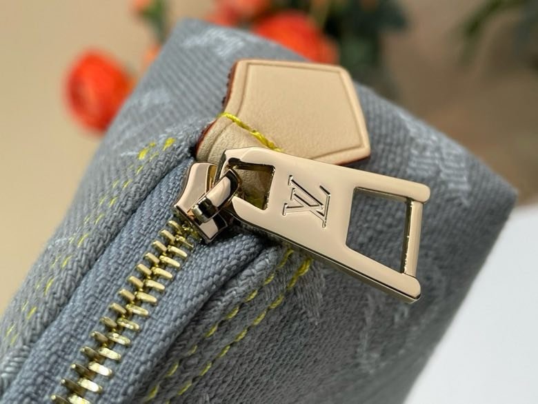 A bag beautician Pochette Cosmetique M47515 фото 5