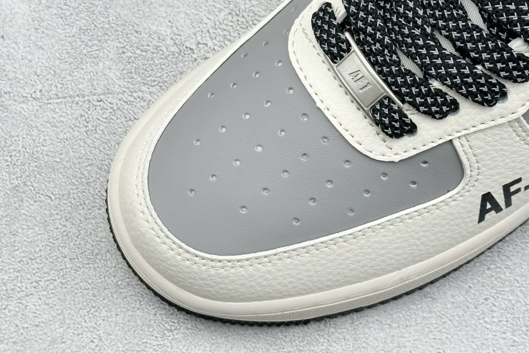 Sneakers Nike Air Force 1 Low 07 x Supreme фото 7