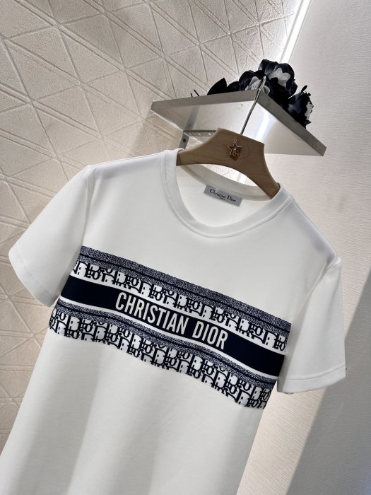 Футболка женская фото 3