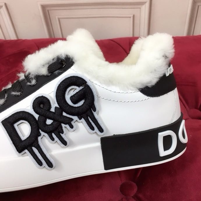 Sneakers on fur winter фото 4