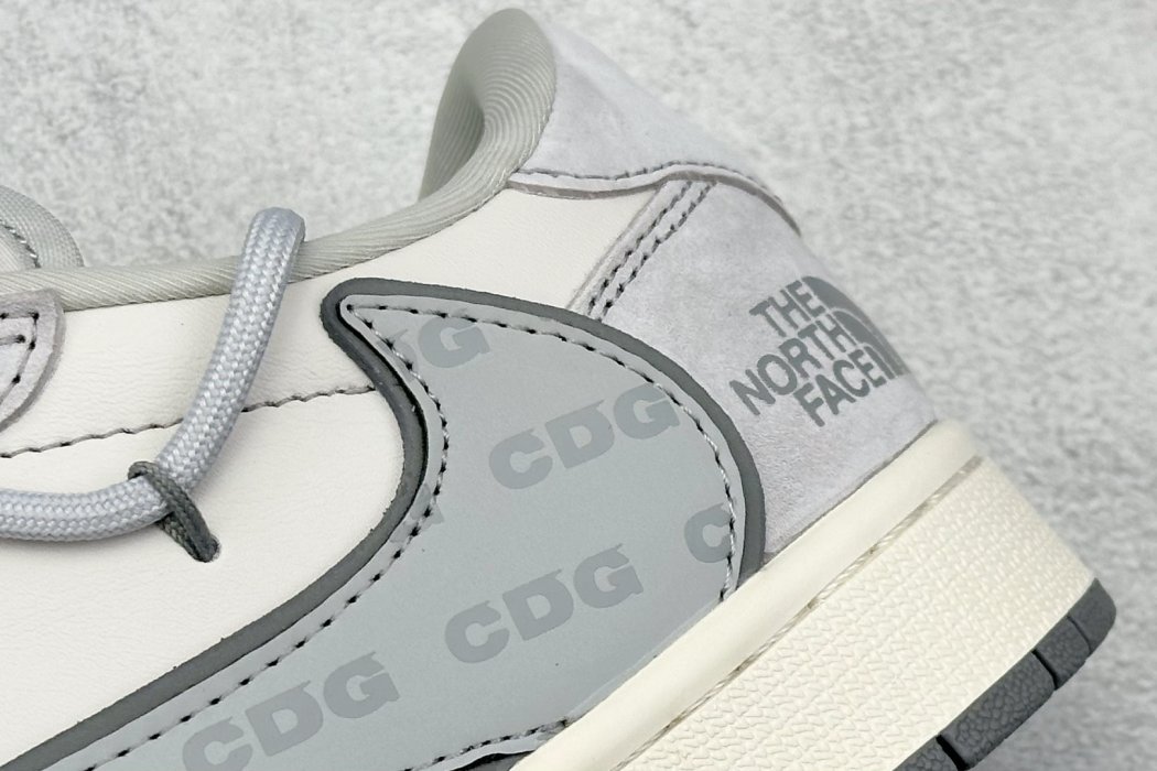 Кроссовки Travi Scott x Fragment Design x Air Jordan 1 Low фото 9
