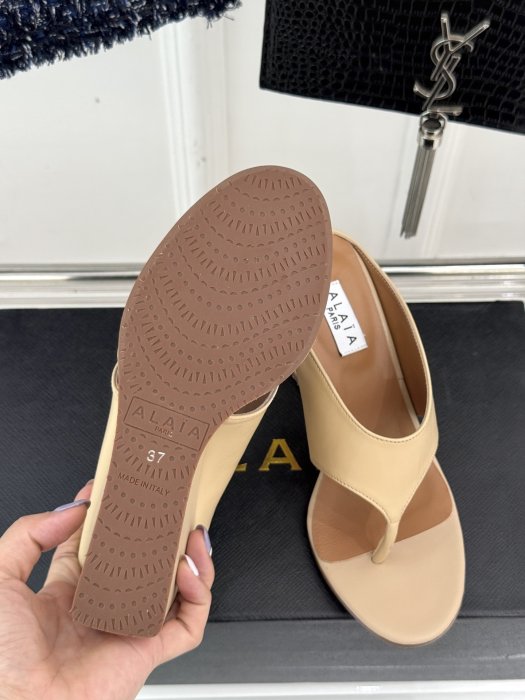 Босоножки фото 9