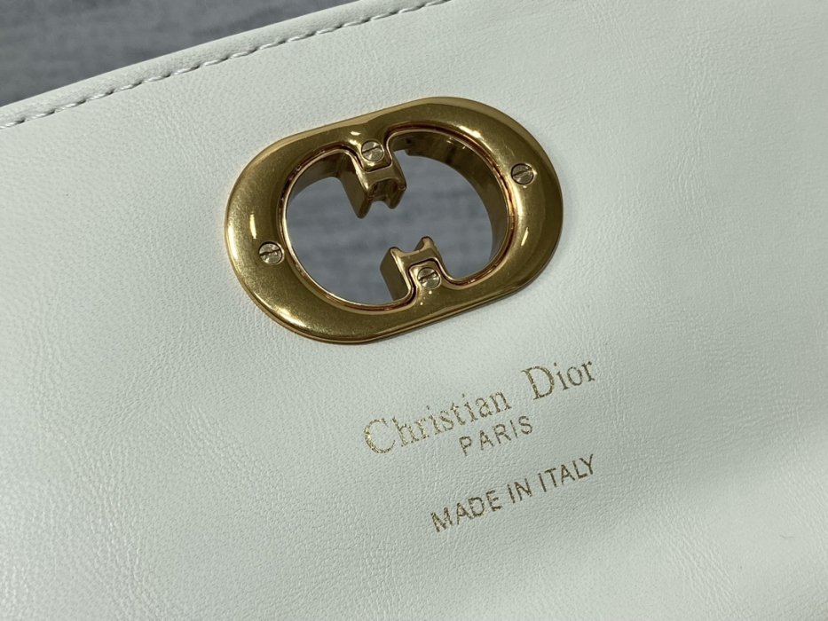 Сумка Miss Caro 24 см фото 9