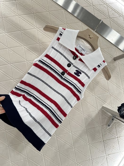 T-shirt women's фото 6