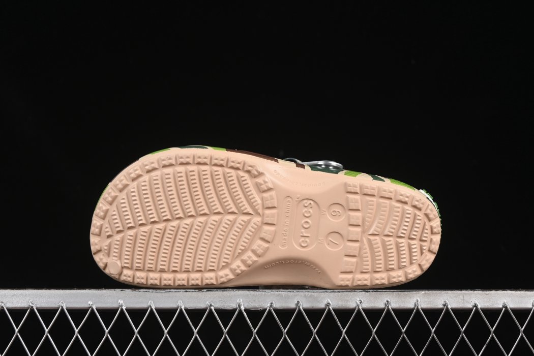 Кроксы Bape x Crocs Classic Clog фото 3