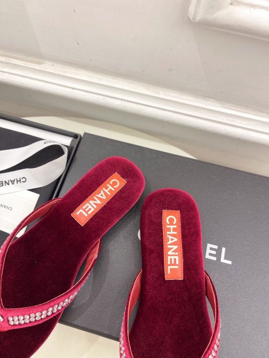 Шлепанцы фото 7