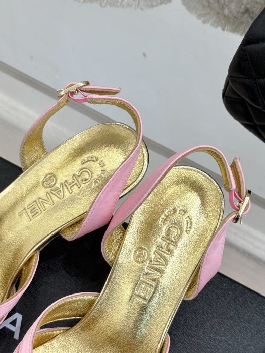 Босоножки фото 8