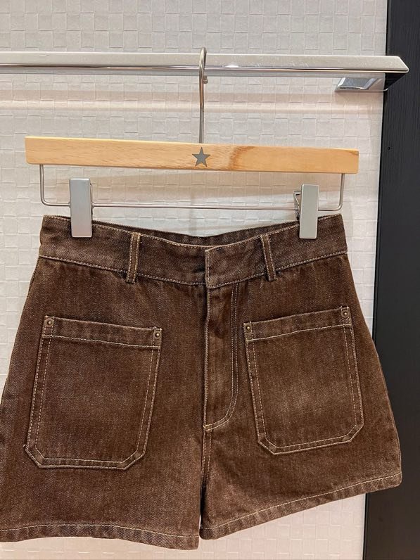 Джинсовые шорты