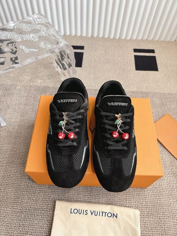 Кроссовки LV Rally