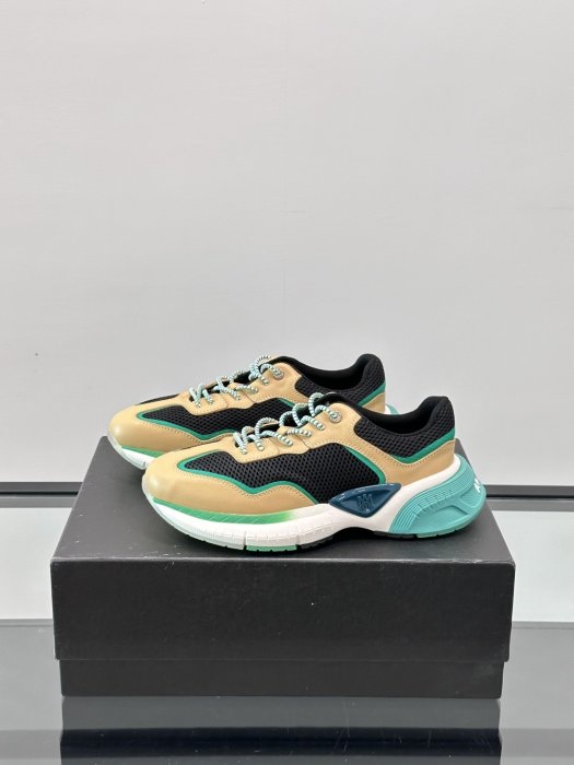 Кросівки чоловічі фото 3