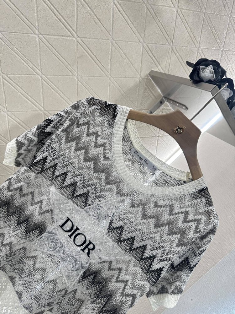 Футболка женская фото 7