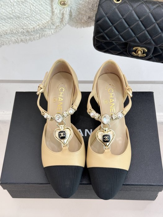 Босоножки фото 4