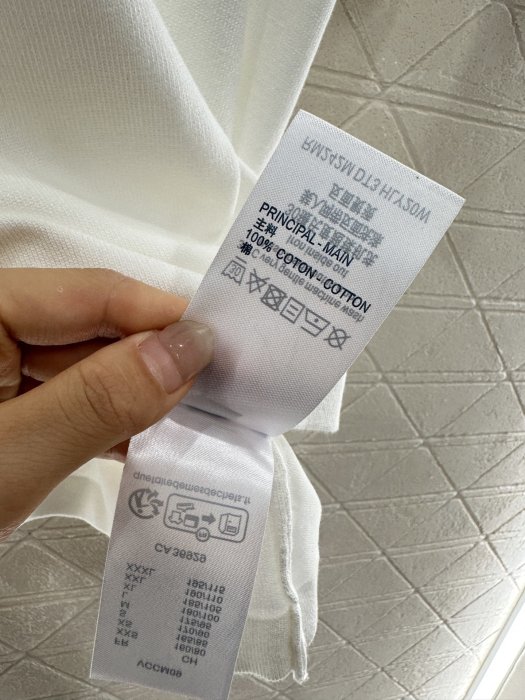 T-shirt women's фото 9