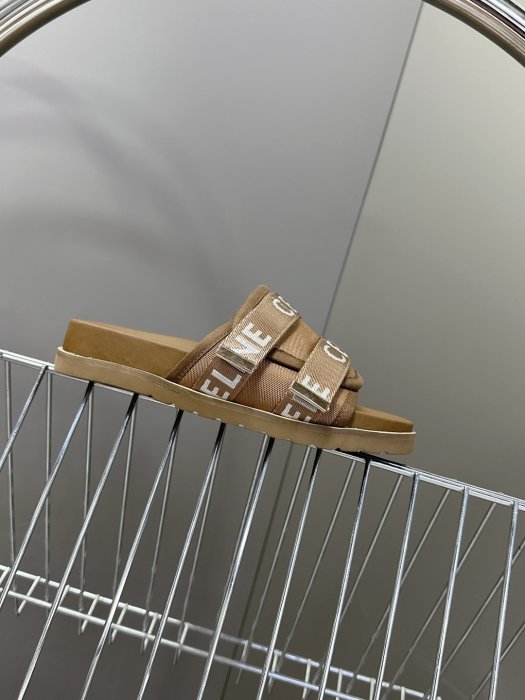 Шлепанцы женские фото 5