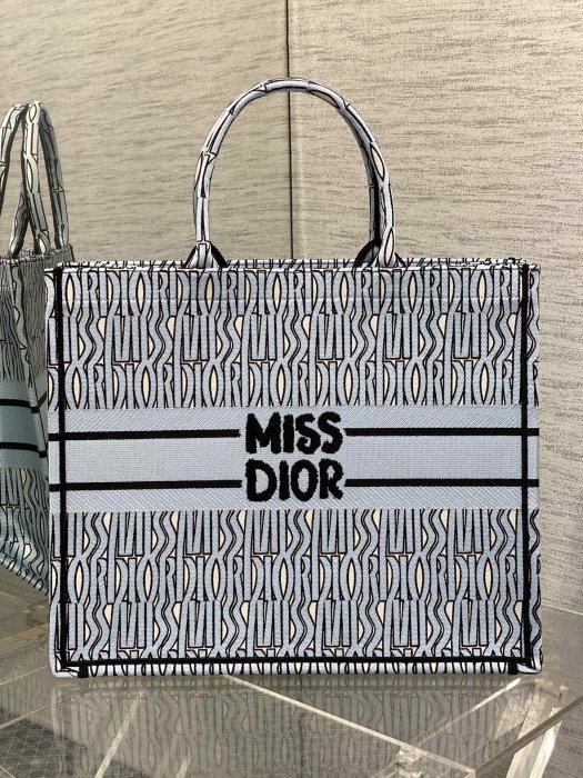 A bag women's Tote Miss Dior 42 cm