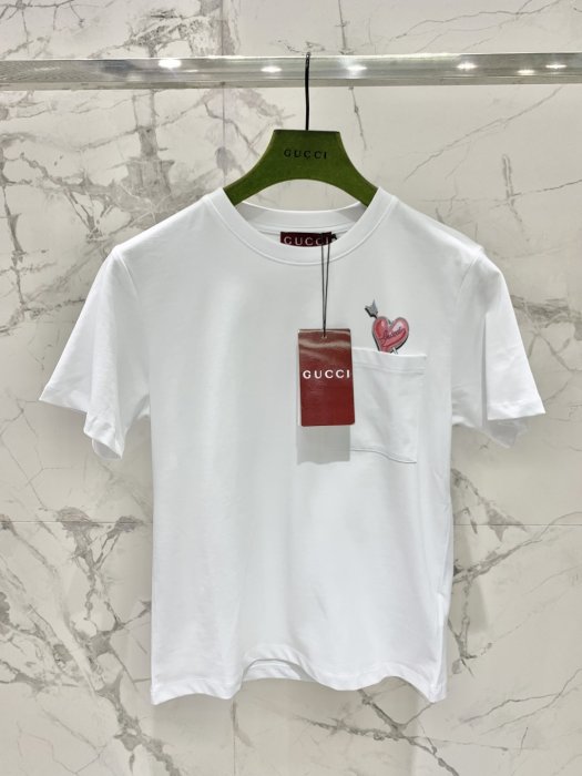 Футболка женская