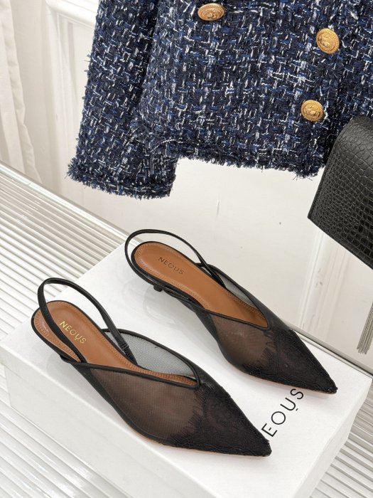 Босоніжки фото 3