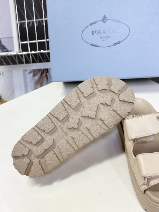 Шлепанцы фото 9