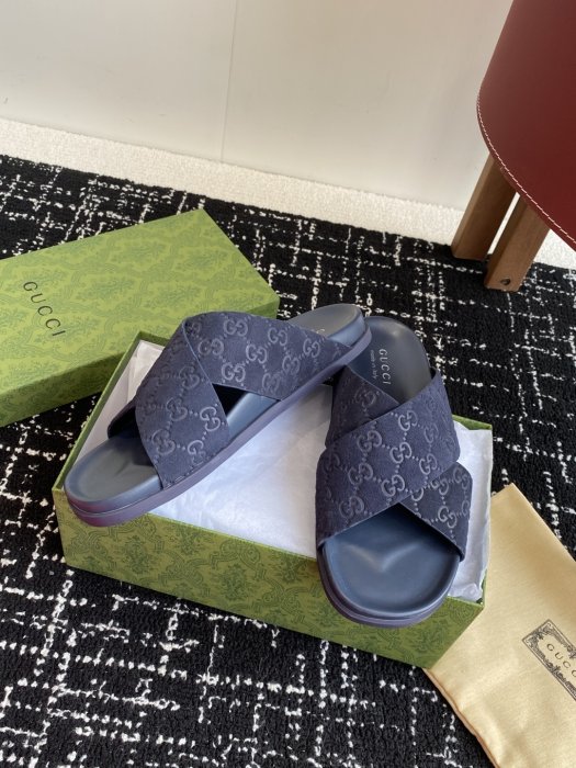 Шлепанцы фото 5