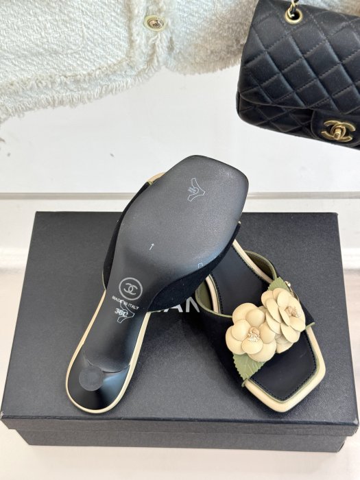 Босоножки фото 9