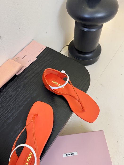 Босоножки фото 4