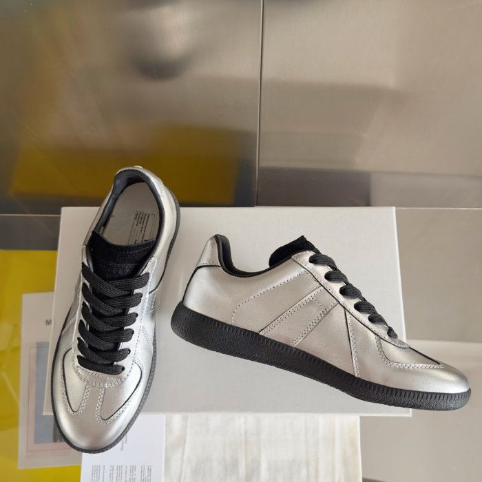 Кросівки фото 3