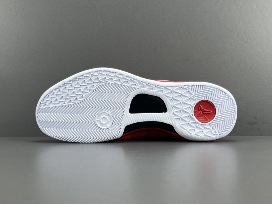 Кроссовки Nike Kobe 8 Protro University Red фото 7