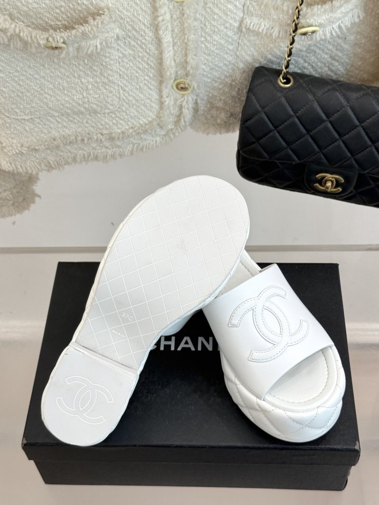 Босоножки фото 9