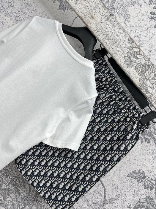 Костюм женский фото 8