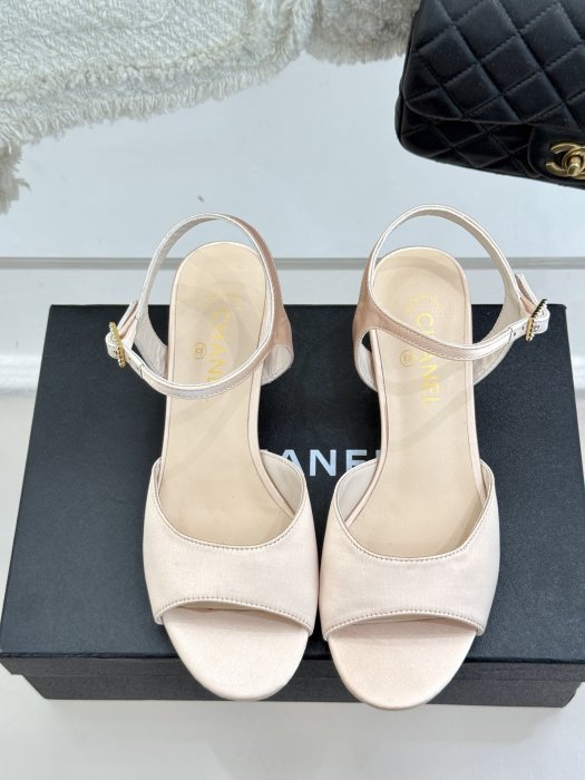 Босоножки фото 4