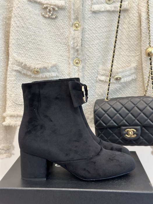 Ankle boots