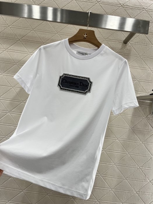 T-shirt women's фото 5