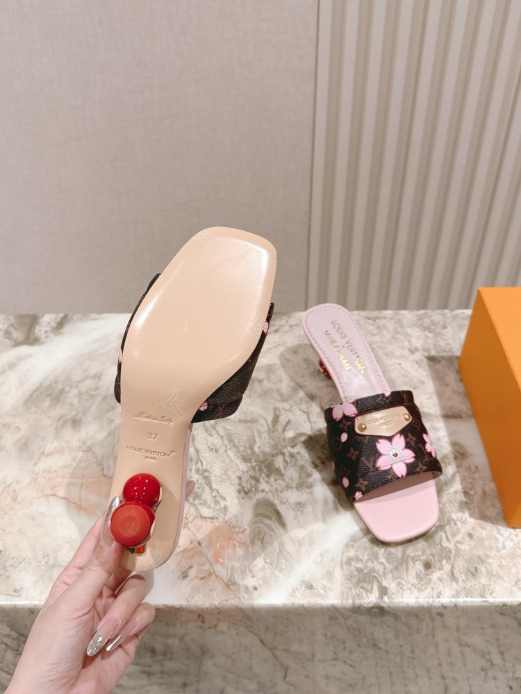 Босоніжки фото 6