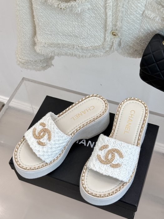 Босоножки фото 2