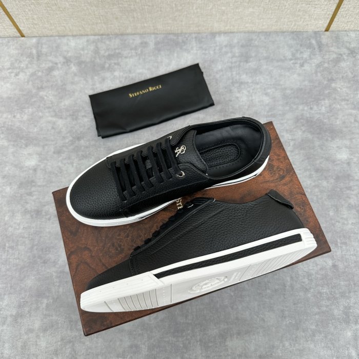 Кросівки фото 3