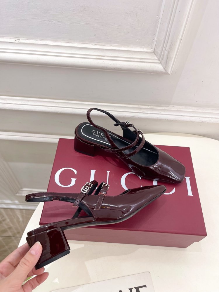 Босоножки фото 4