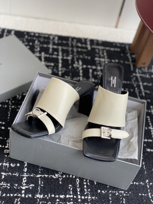 Босоножки фото 5