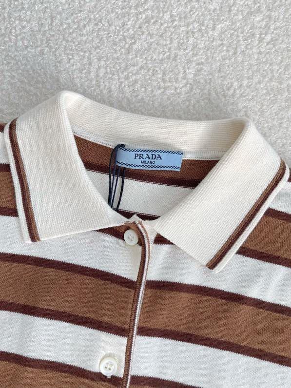 T-shirt women's фото 3