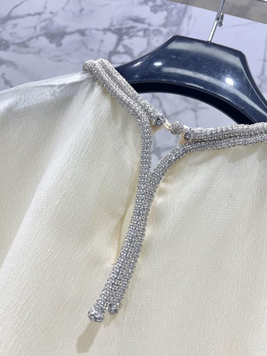 T-shirt women's фото 6