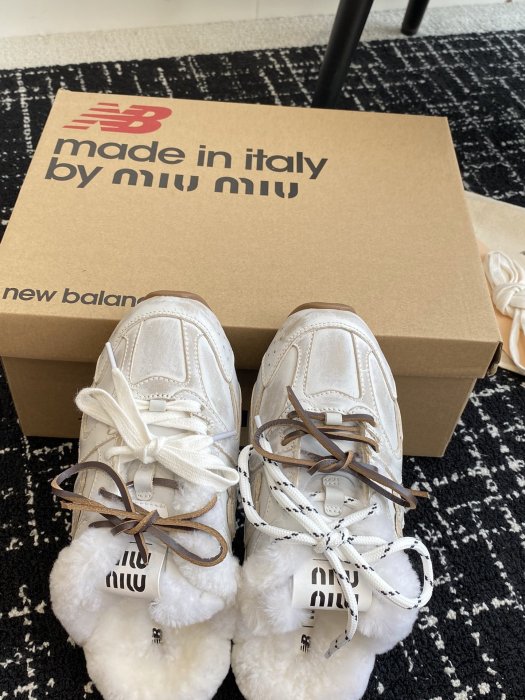 Кросівки мюли на хутрі жіночі Miu Miu x New Balance 530 фото 5