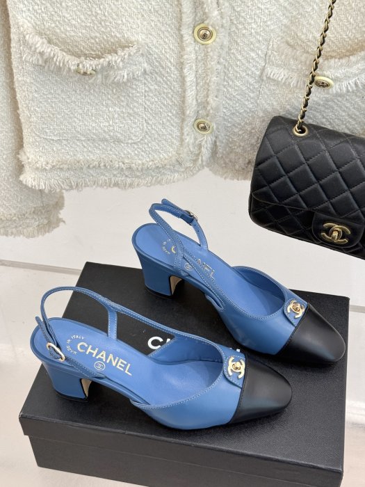 Босоножки фото 3