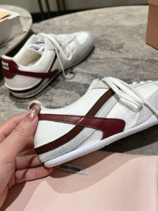 Кроссовки фото 6