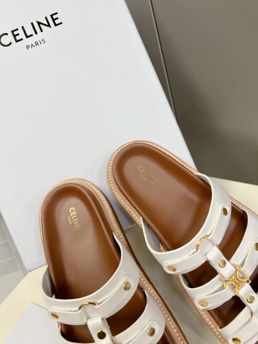 Шльопанці фото 7