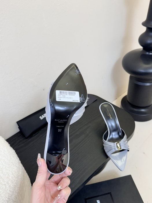 Босоножки фото 6