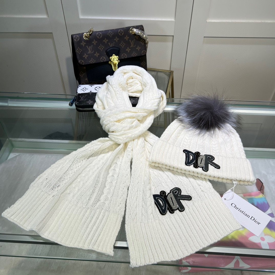 Set female a cap and scarf cashmere фото 3